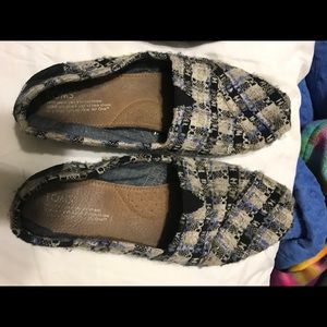 Toms shoes